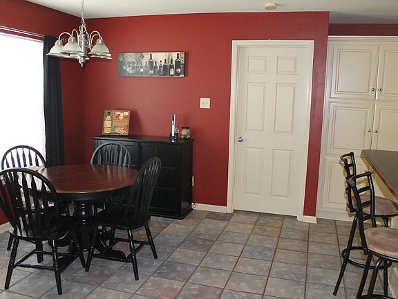 5th image of 1607 Pine View Dr