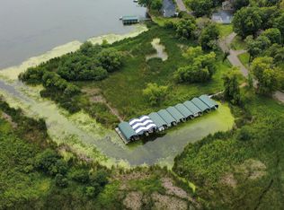 1719 Fagerness Point Rd, Wayzata, MN 55391