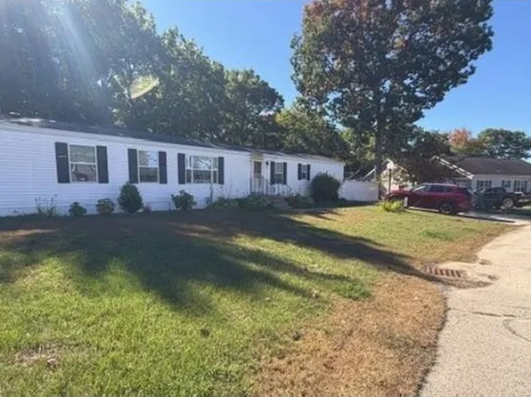 109 Spruce Drive, Farmington, NH 03835