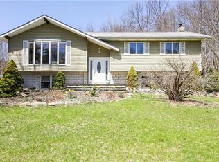 6 Bird Ln, Garrison, NY 10524