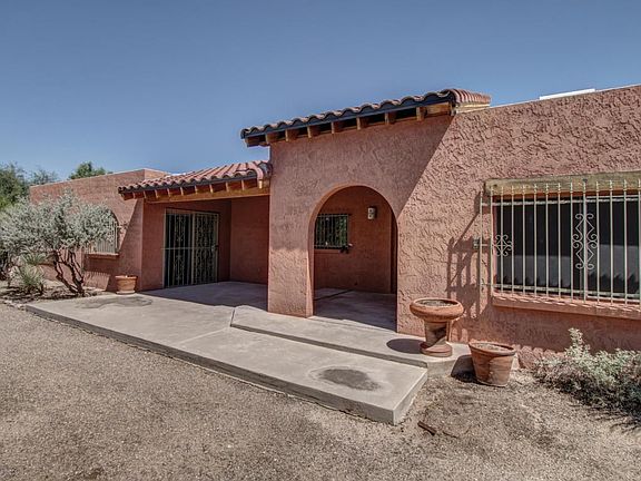 2nd image of 1479 W Chapala Dr