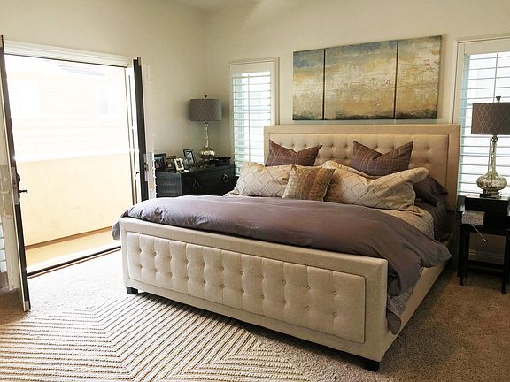 3rd image of 608 Narcissus Ave #B