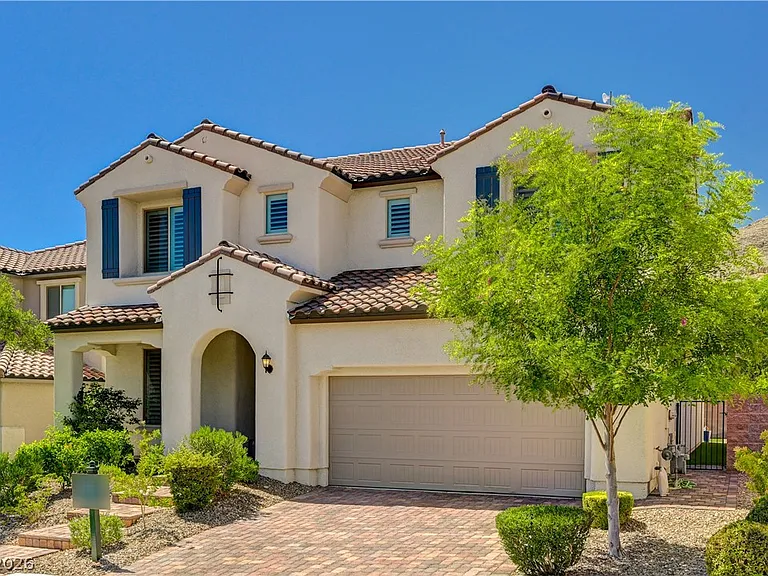 3741 Glasstop Dr — Photo 2