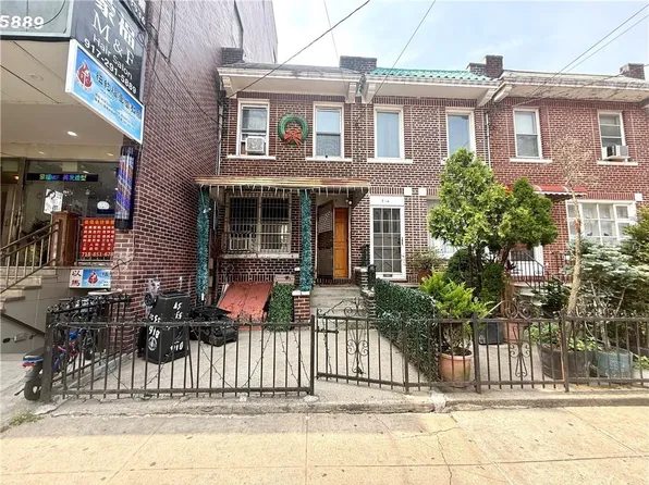 816 53rd Street image 1 of 6