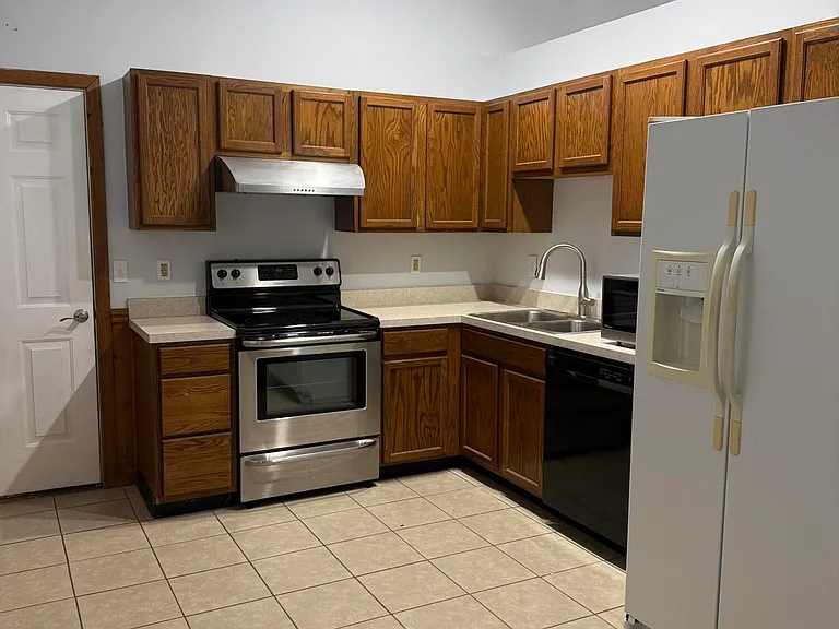 2137 Call Dr — Photo 5