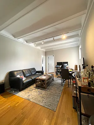 Rented by Douglas Elliman | media 19