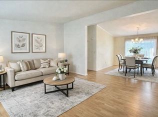 3402 Island Dr, Middleboro, MA 02346