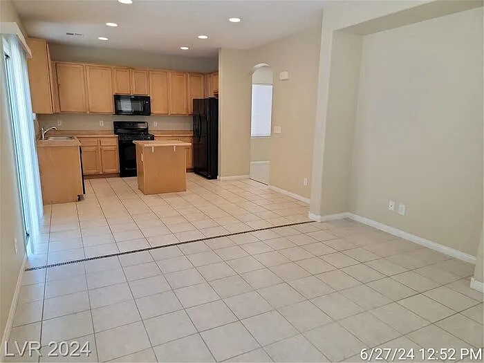 8412 Lucero Ave — Photo 7