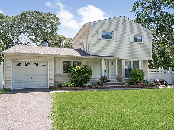 2nd image of 112 Argyle Ave