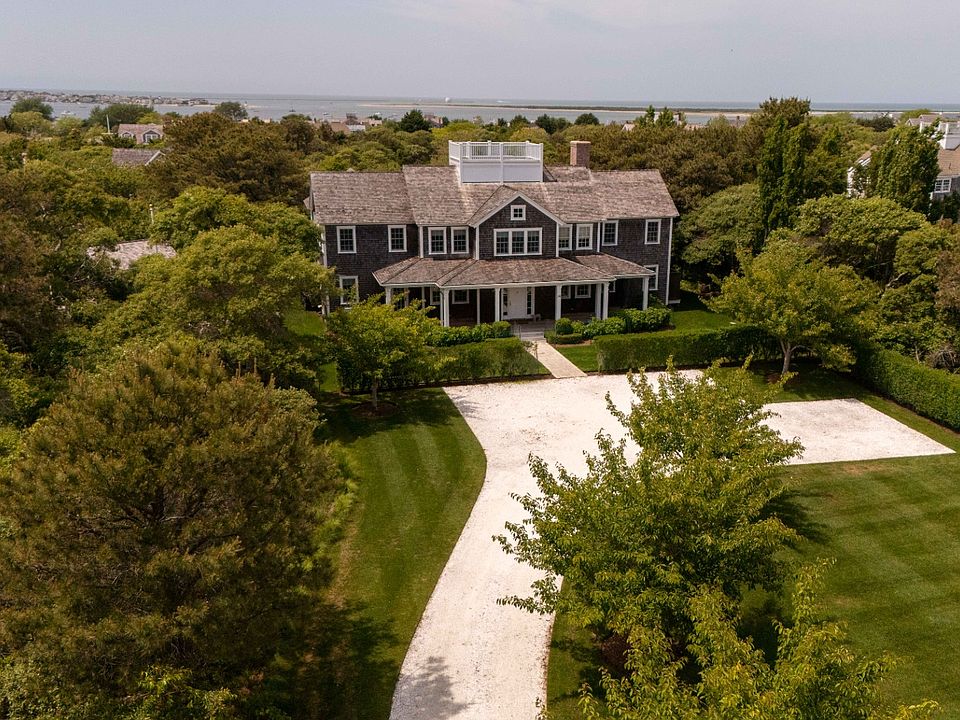 1st image of 34 Brewster Rd