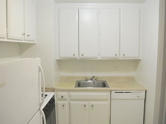 4th image of 8515 Main St APT 2M