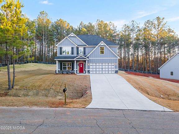 2nd image of 699 Jasmine Dr