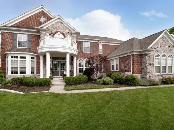 5148 Pebblepointe Pass, Zionsville, IN 46077