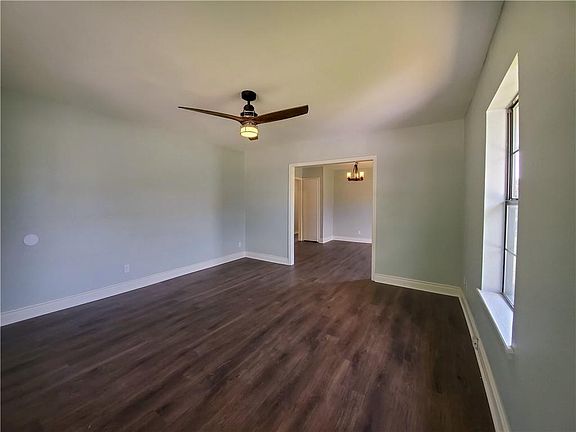 4th image of 1006 N McKinley Ave