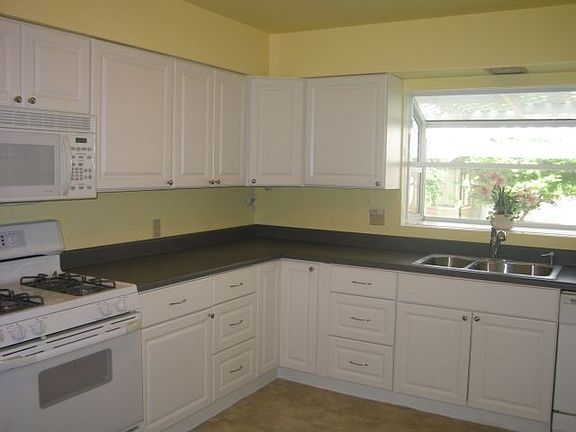 3rd image of 2614 N Millbrook Ave