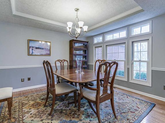 4th image of 1393 Harrison Pond Dr