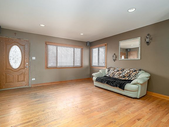 2nd image of 9301 145th St