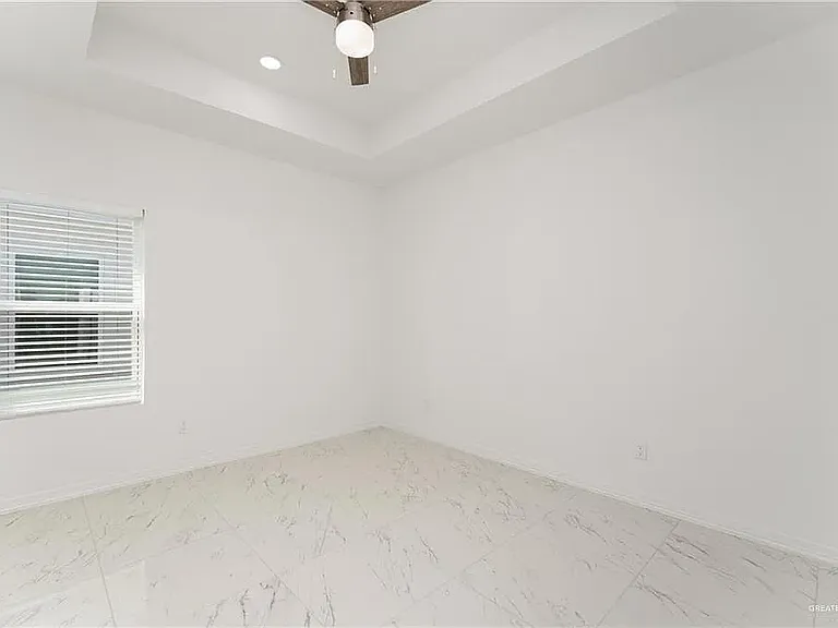 5712 Notre Dame Ave #1 — Photo 8