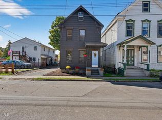 44 South St, Waterford, NY 12188