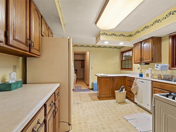 5th image of 5441 Terrace Dr