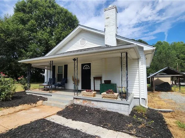 1604 Wood Ave, Burlington, NC 27215