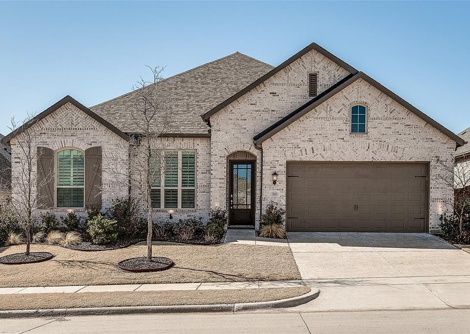 1st image of 3805 Redbud Dr
