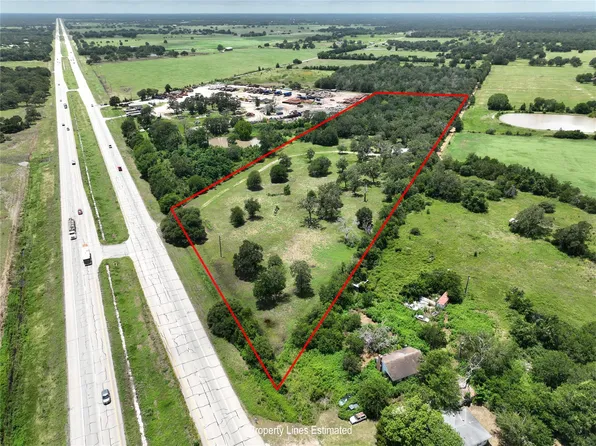 562 Highway 290 W, Carmine, TX 78932