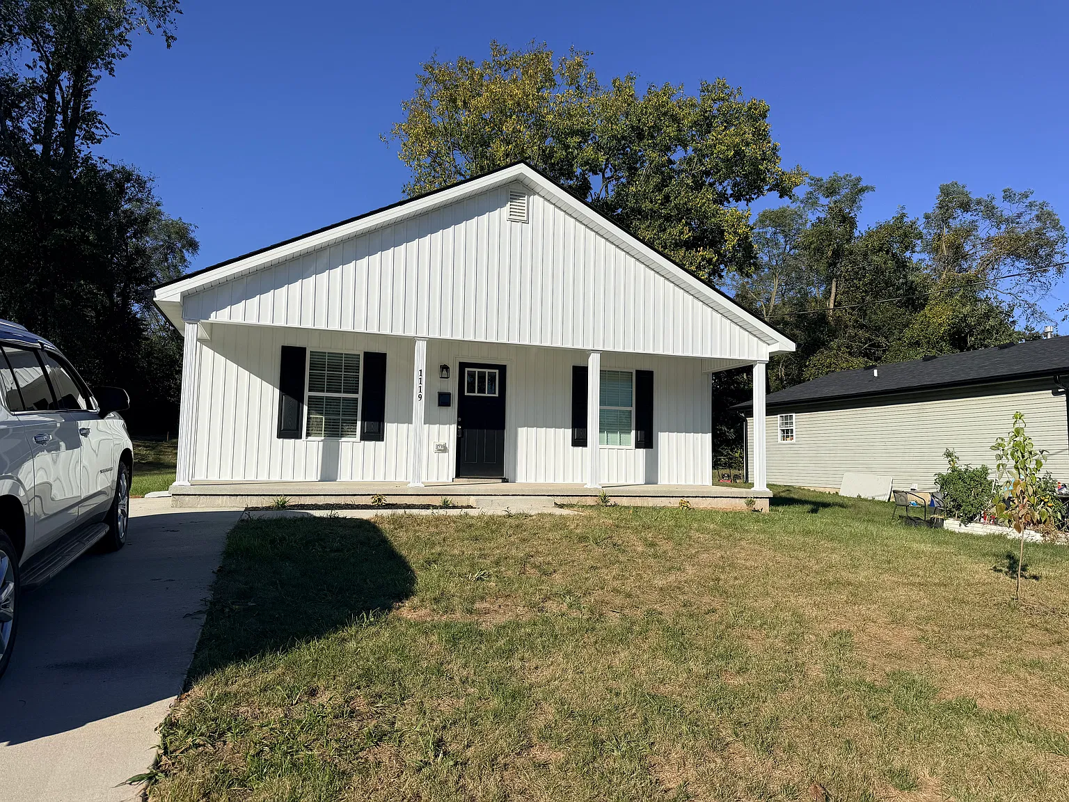 3 bed, 1232 sqft, $1,800 — Photo 1