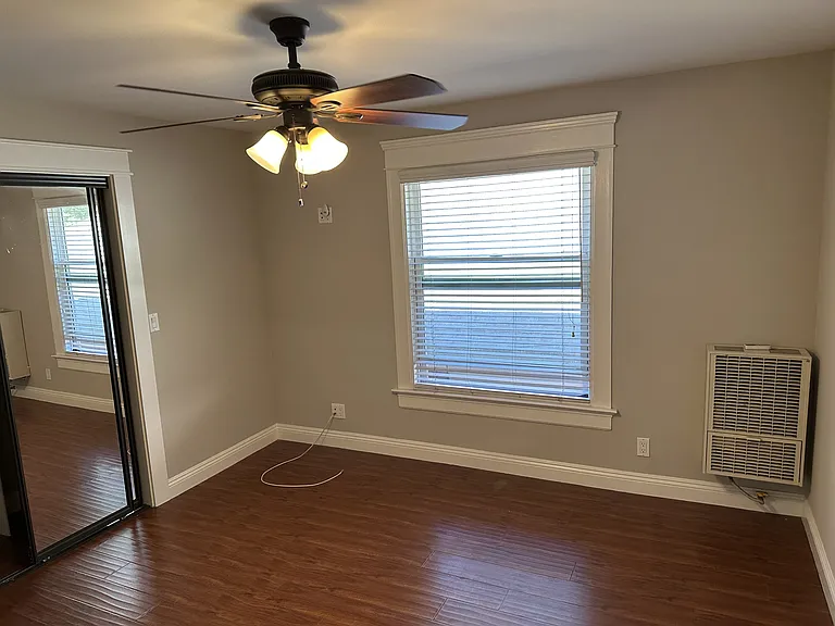 161 Chestnut St #16 — Photo 1