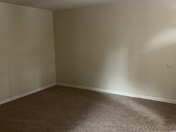5th image of 1040 Blue Lake Ave #3