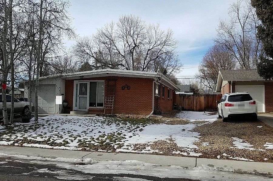 2nd image of 6127 Everett St