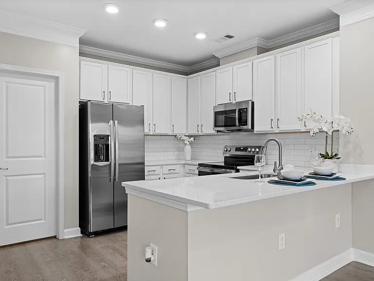Regency Johns Creek — Photo 2