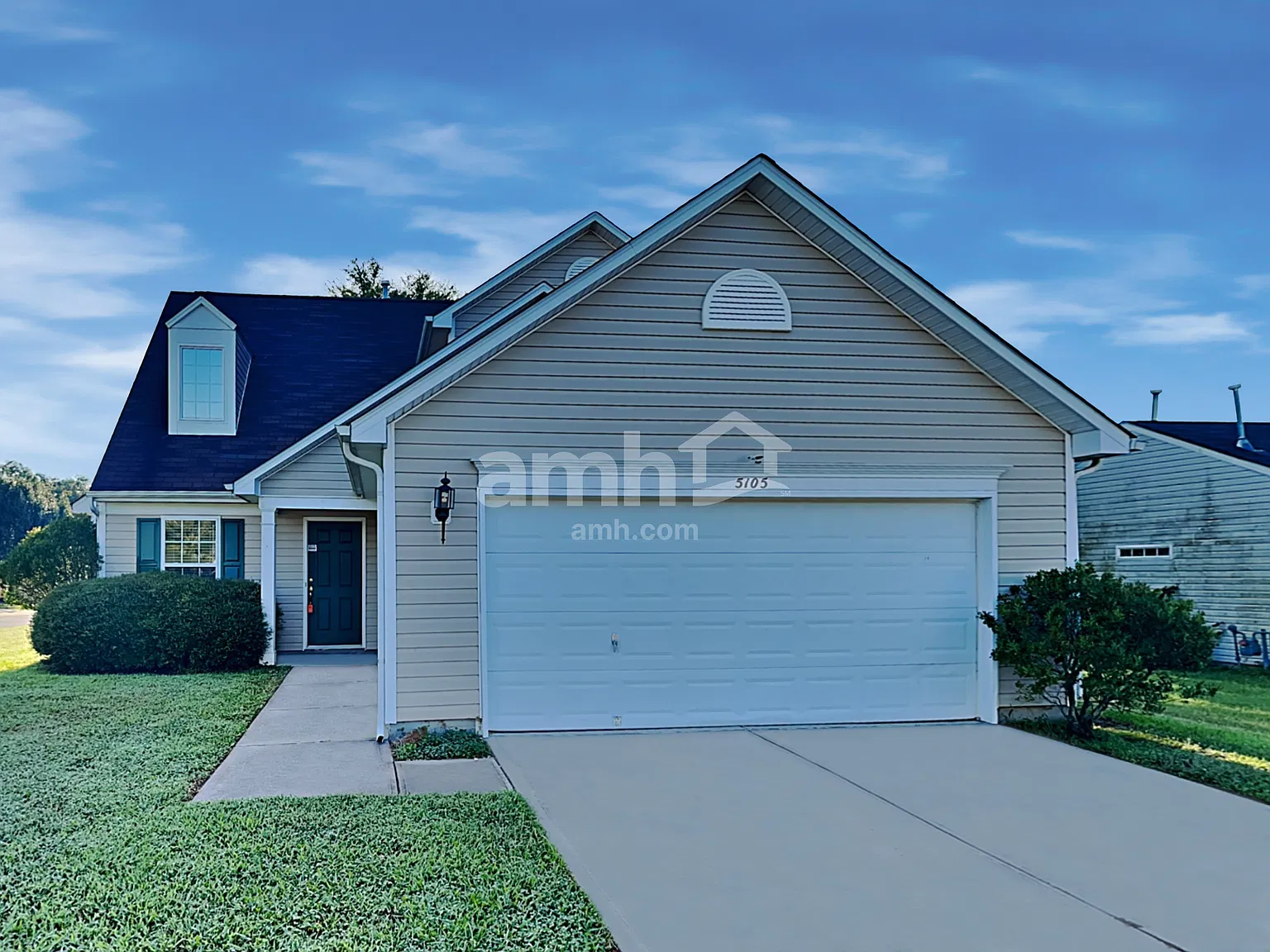 4 bed, 2.5 bath, 1681 sqft, $2,100 — Photo 1