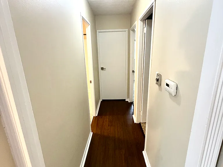 9809 Old Six Mile Ln — Photo 8