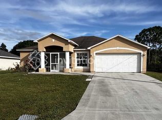 2561 SW Calender St, Port Saint Lucie, FL 34953