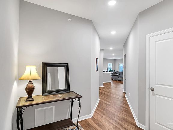 4th image of 3477 Chestnut Park Ln
