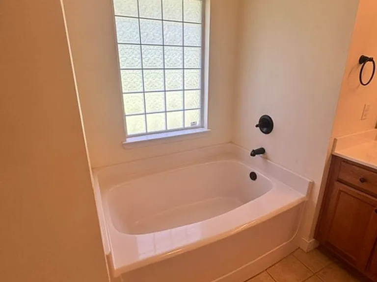 712 Denise Dr — Photo 28