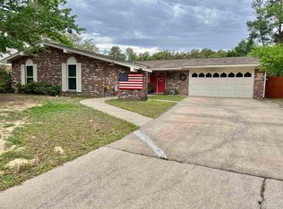 2410 Parker Dr, Niceville, FL 32578