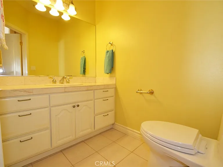 2203 Harriman Ln #B — Photo 14