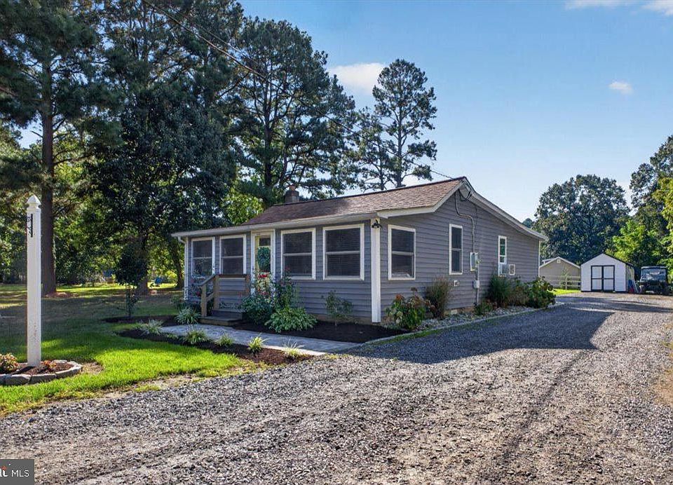 1st image of 23281 Bush Neck Ln