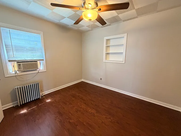 11105 Denny Ave — Photo 16