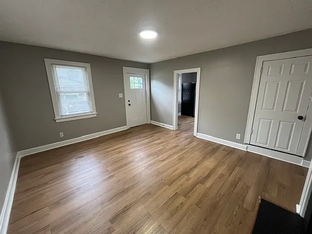 3 bed, 947 sqft, $1,550 — Photo 4