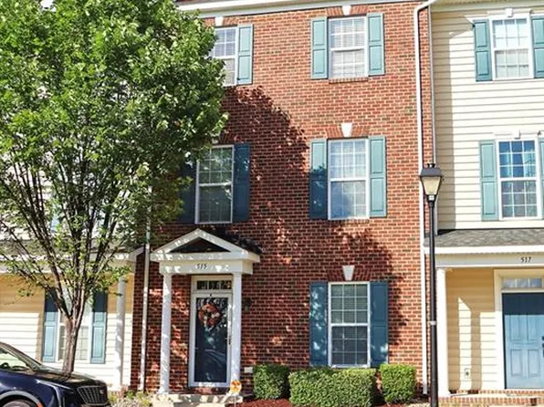 515 Waterside Dr Unit 117, Hampton, VA 23666