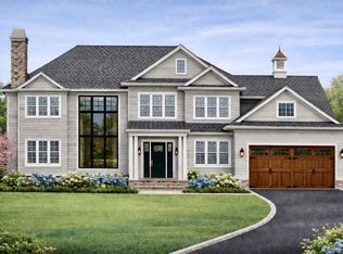 4 Kennedy Ln, Cold Spring Harbor, NY 11724
