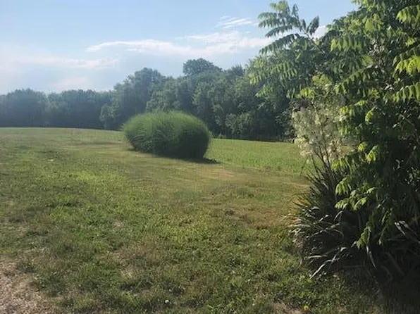313 S June St, Jerseyville, IL 62052