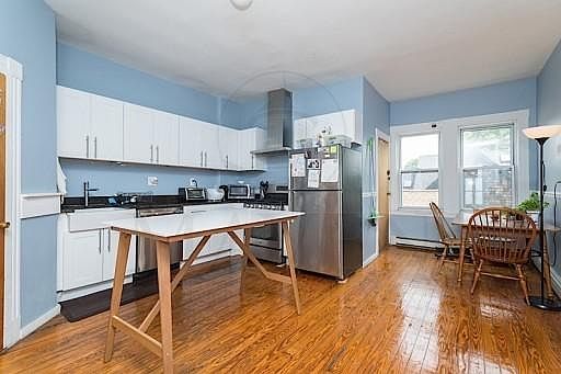 2nd image of 9 Prospect St Unit 2