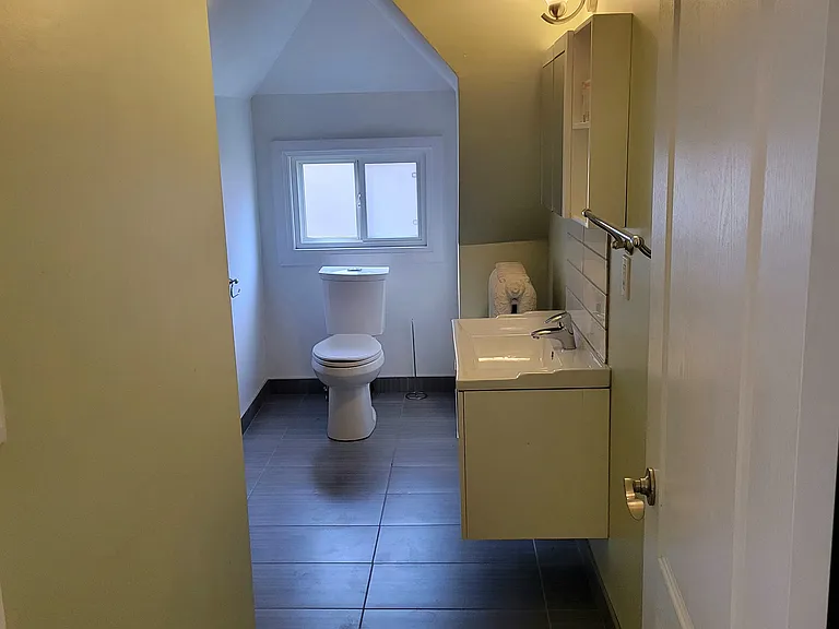 50 Arkledun Ave #3 — Photo 6