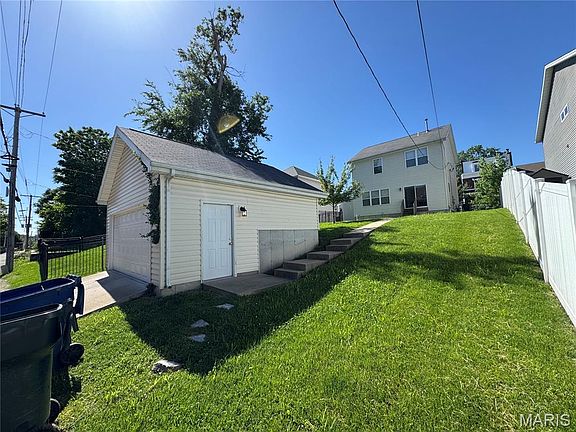 2nd image of 3313 Saint Vincent Ave