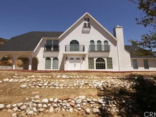 987 Deercrest Dr, San Bernardino, CA 92407