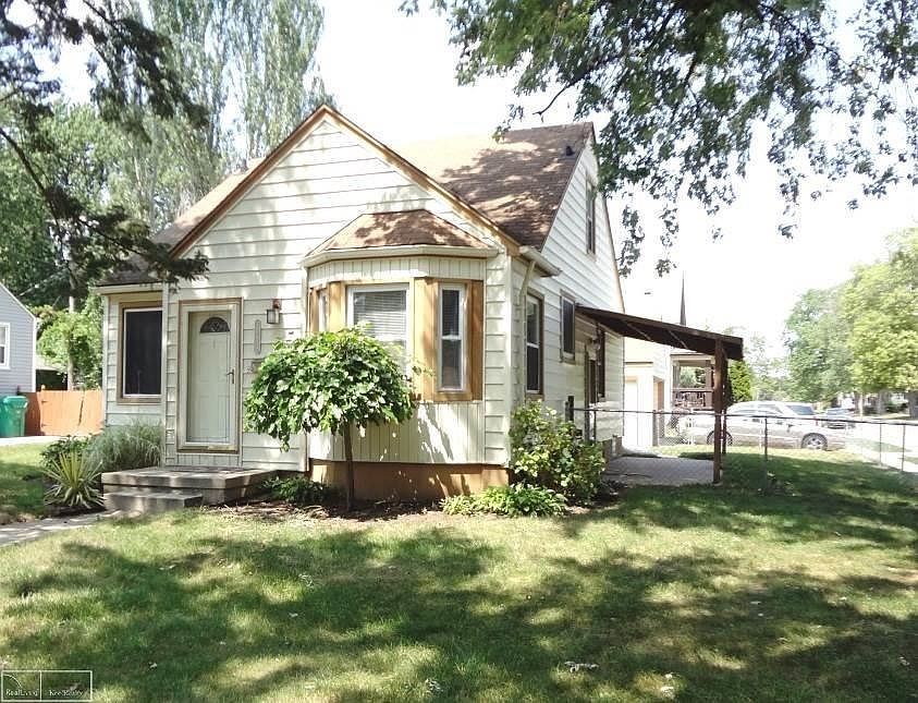 1st image of 15039 Crescentwood Ave